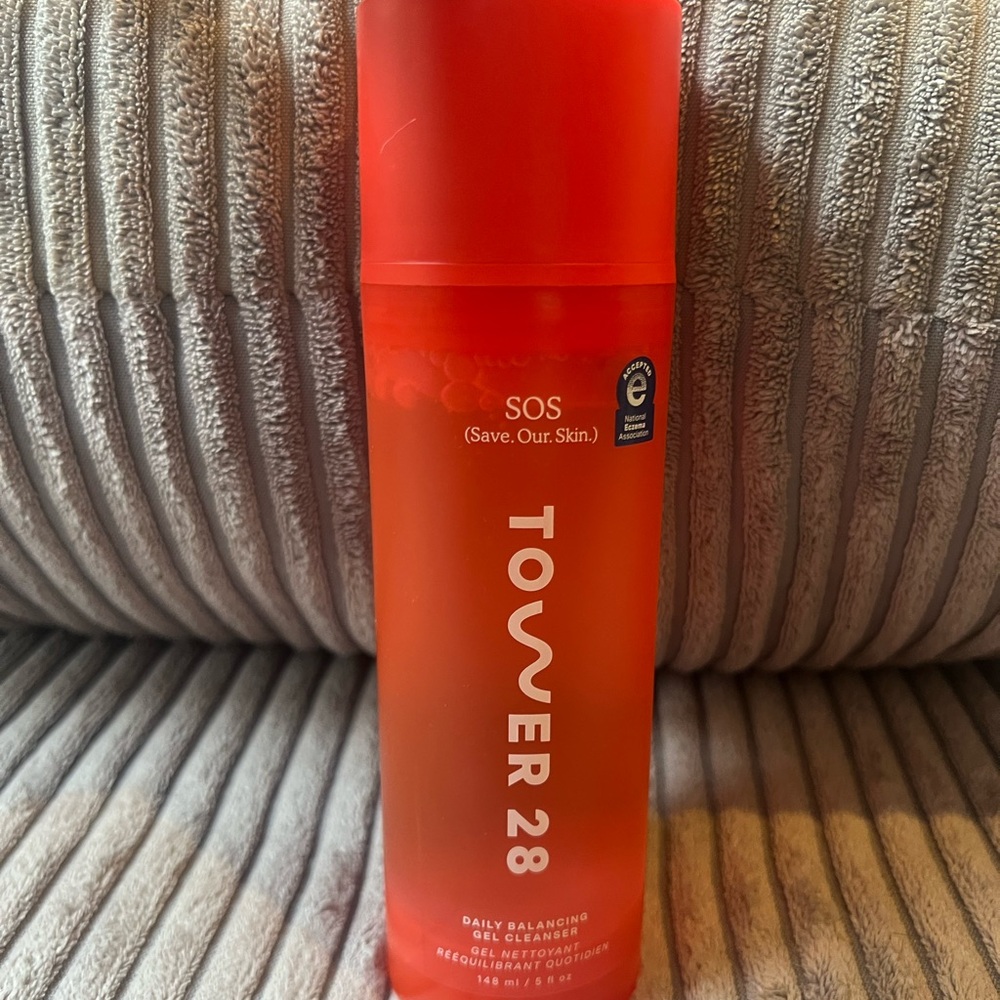 Tower 28 Daily Balancing Gel Cleanser